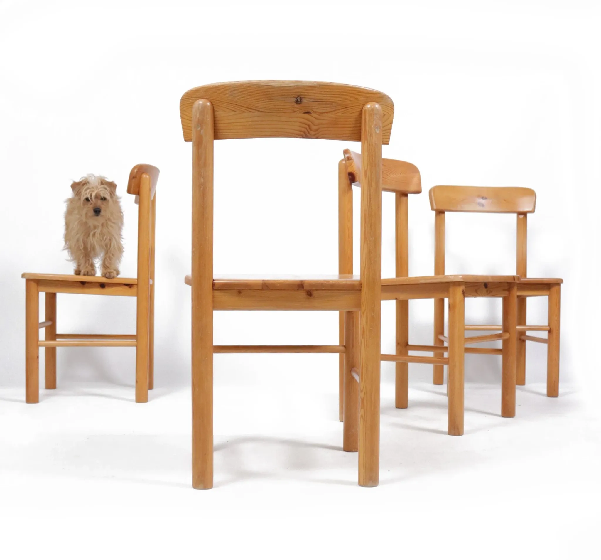 Set of 4 Danish pine chairs in Rainer Daumiller style – circa 1975