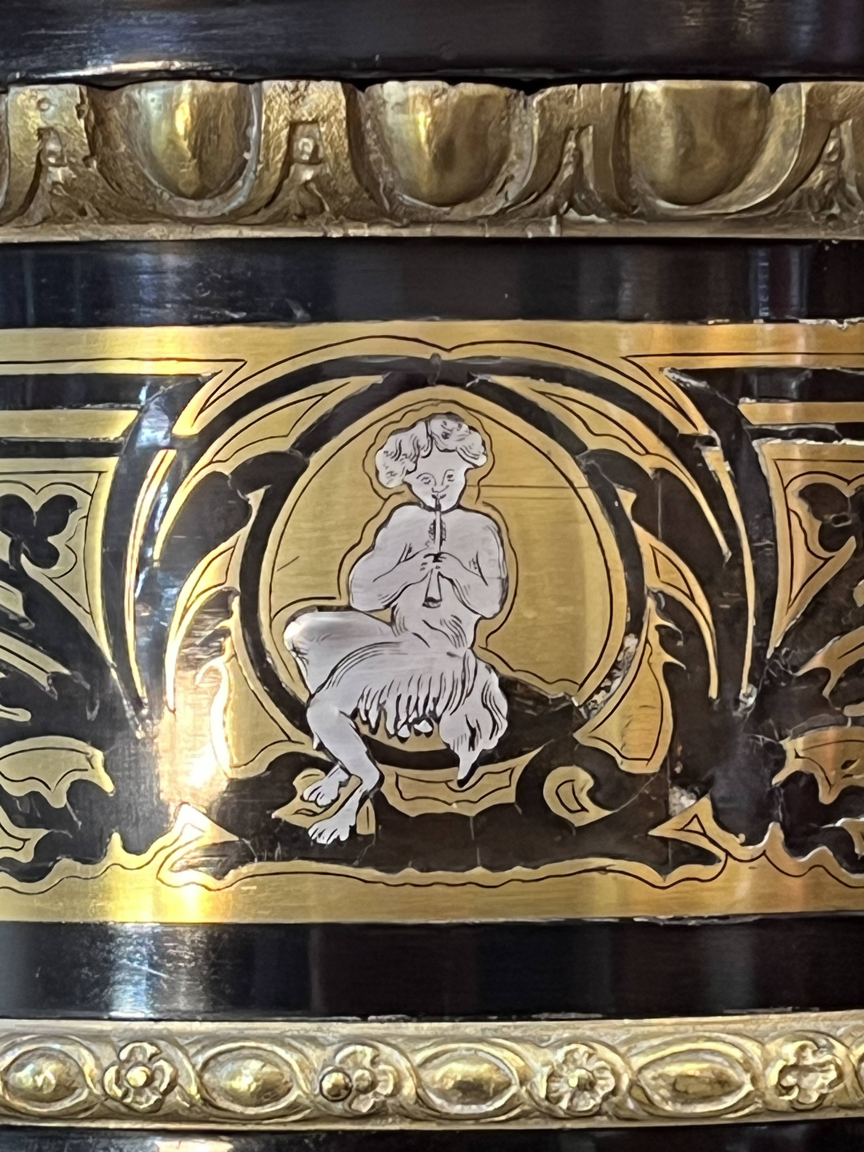 Low Boulle marquetry buffet, curved support furniture, Napoléon III period.