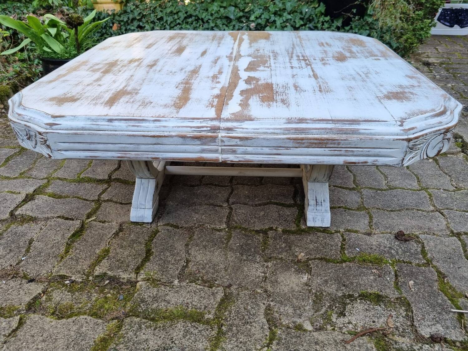 Art Deco coffee table