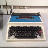 Underwood 315 portable typewriter 70