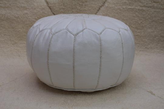 Moroccan pouf in white leather