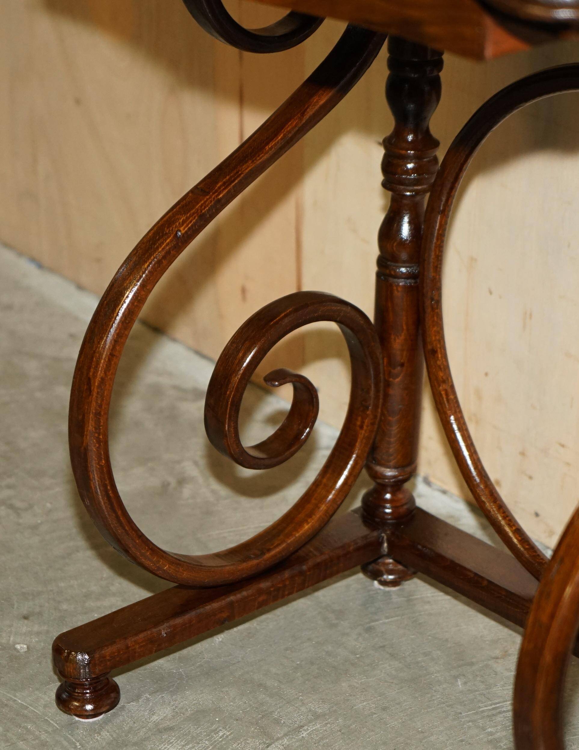 Victorian Thonet dressing table in bent wood with adjustable stool.