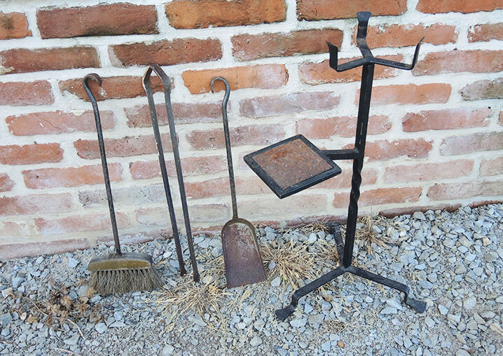 Former Chimney Servant 3 Tools with Plant Support