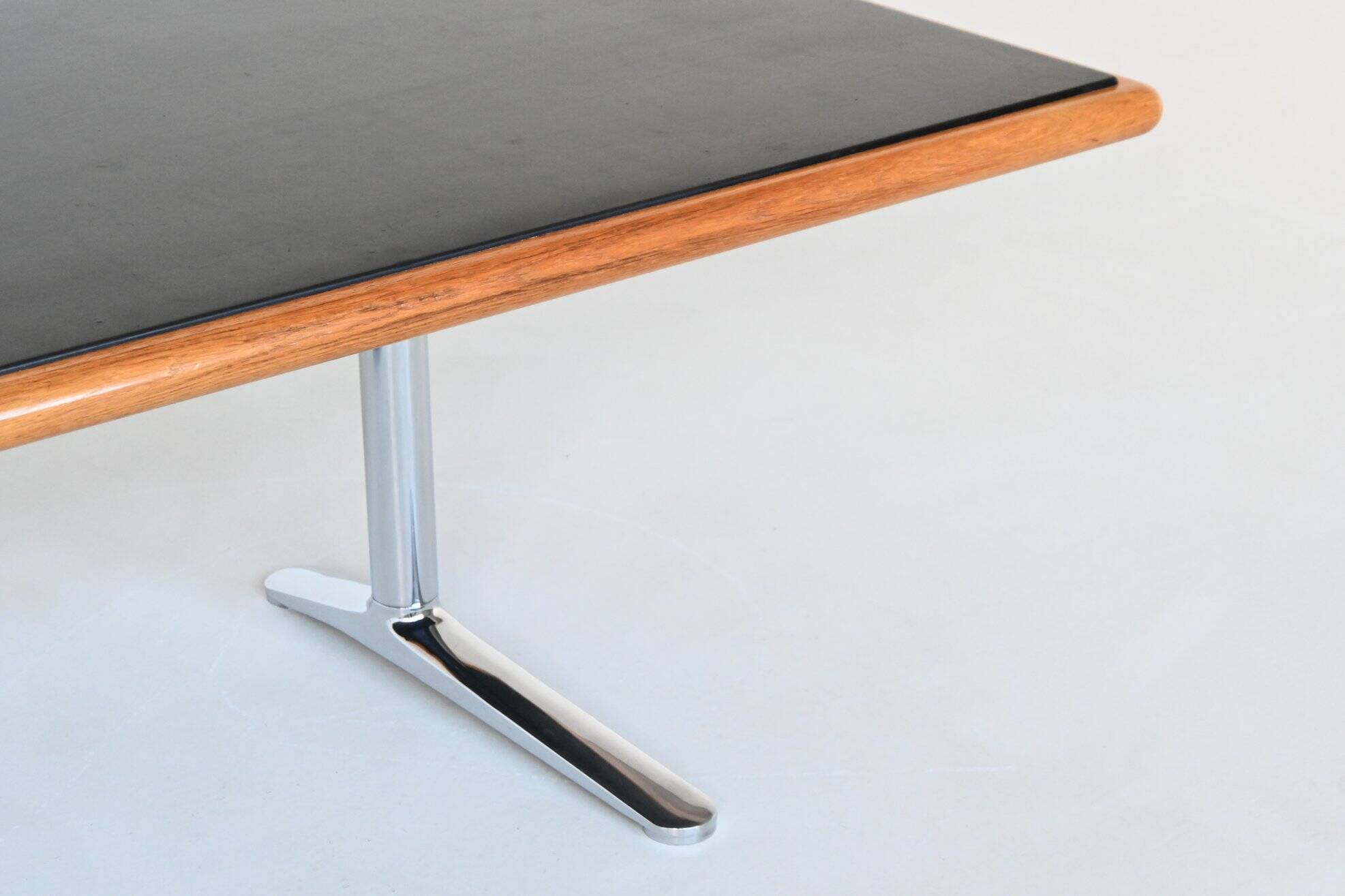 Warren Platner writing desk leather and oak Knoll United States 1970