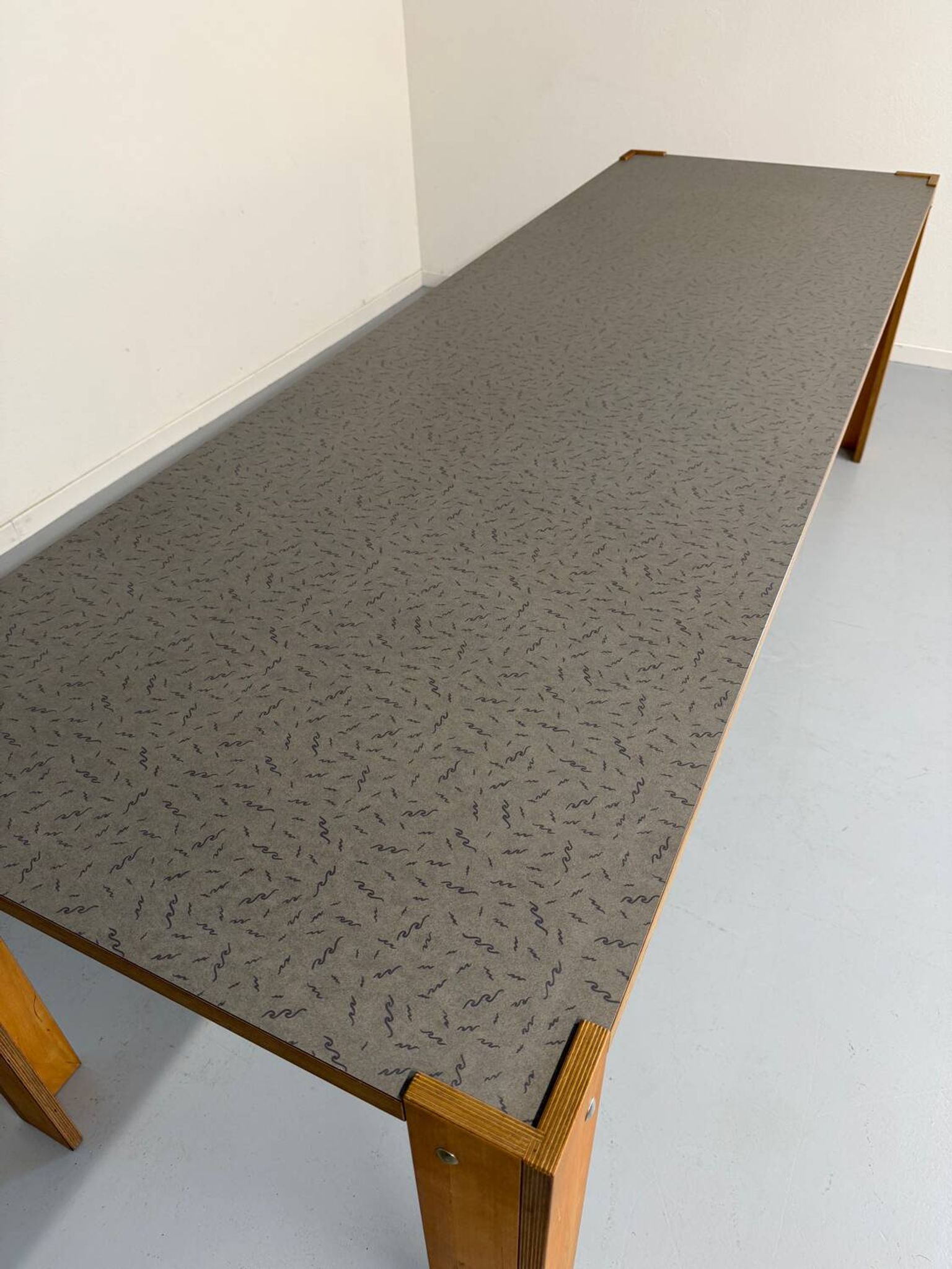 Large modernist plywood table, Memphis style, 1980s