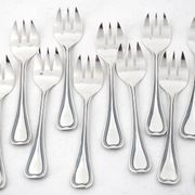 Ercuis Auteuil, 12 silver-plated oyster forks, in perfect condition.