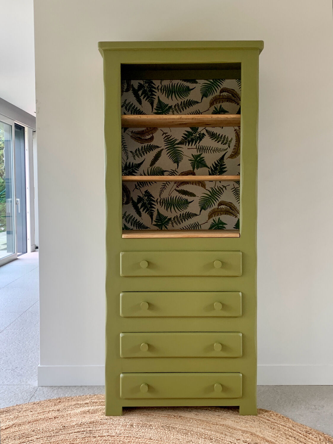Meuble de rangement vintage en bois vert