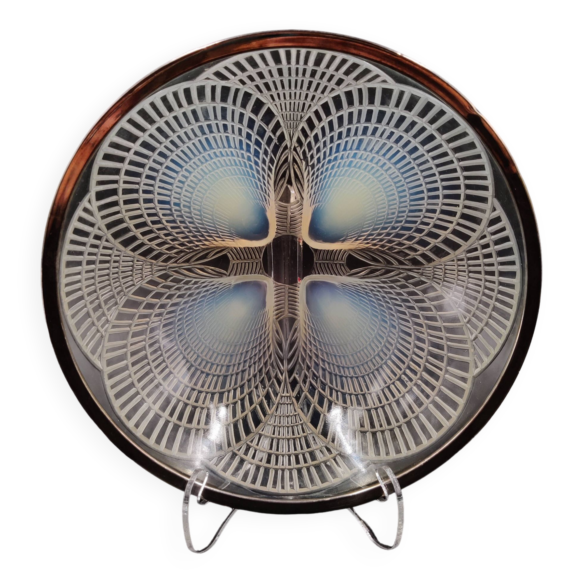Rare Art Deco opalescent glass bowl with geometric shell motif by Lalique