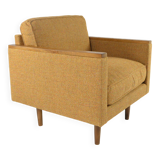 Fauteuil carré jaune chiné