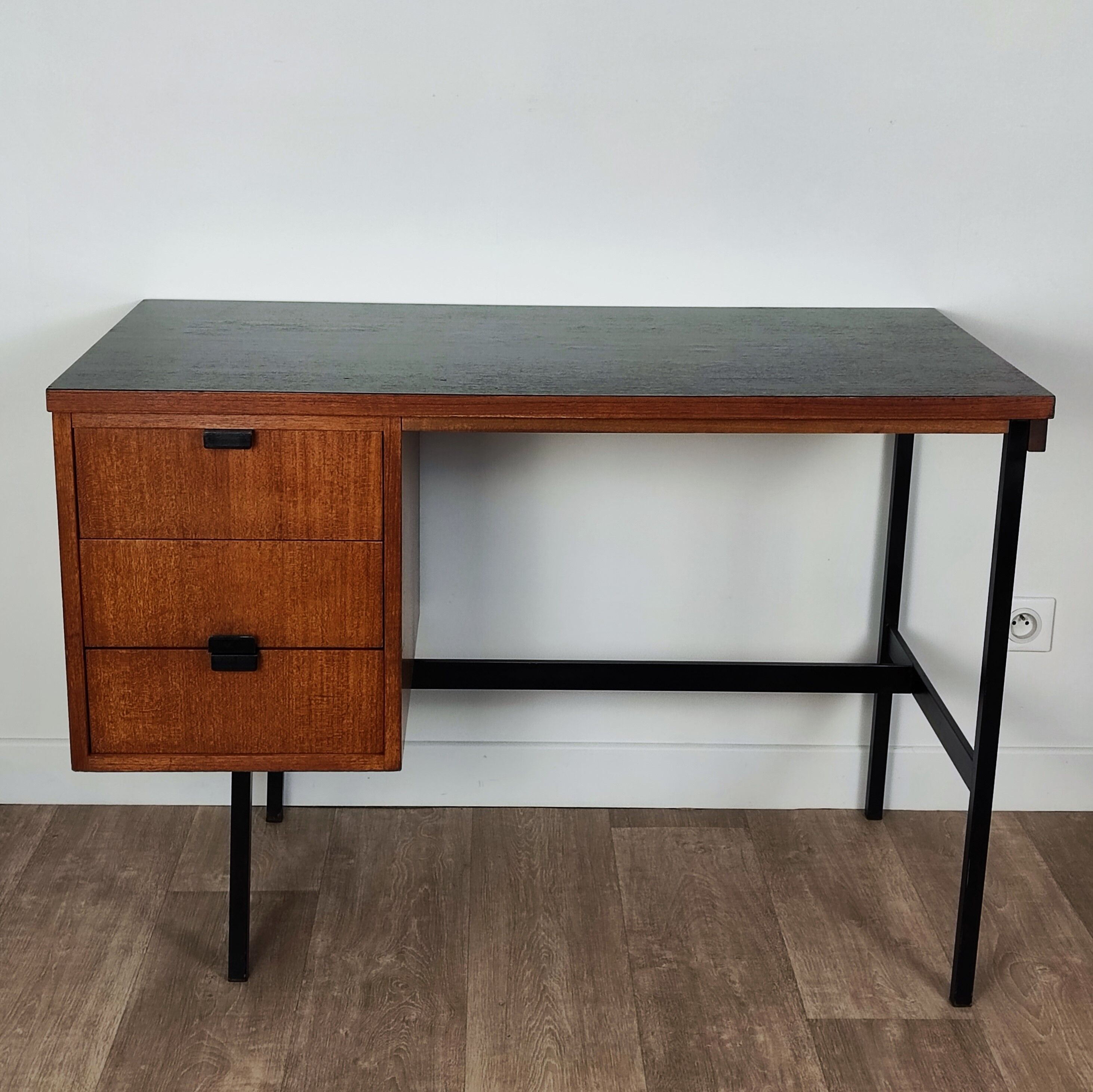 Jacques Hitier desk