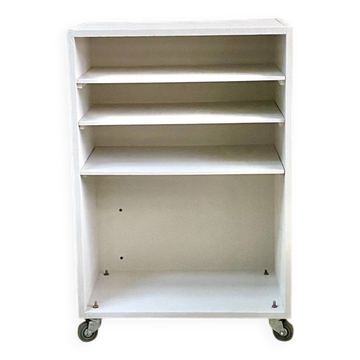 Rolling storage box