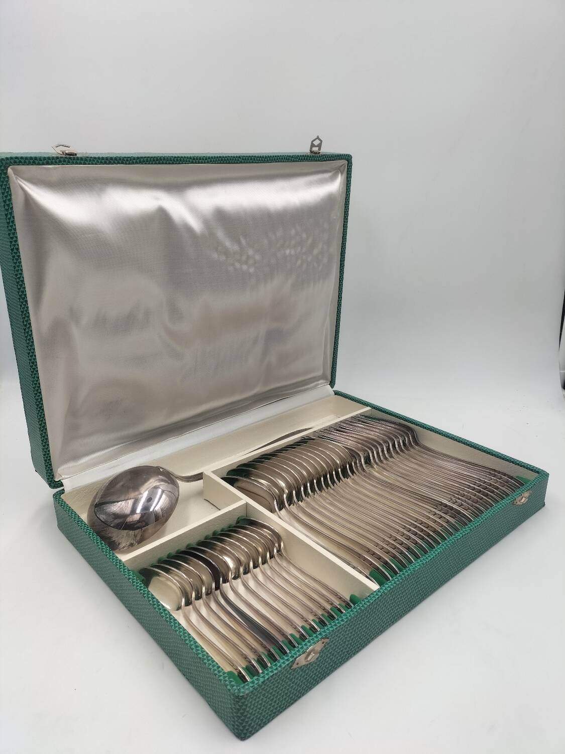 Ménagère métal argenté art deco