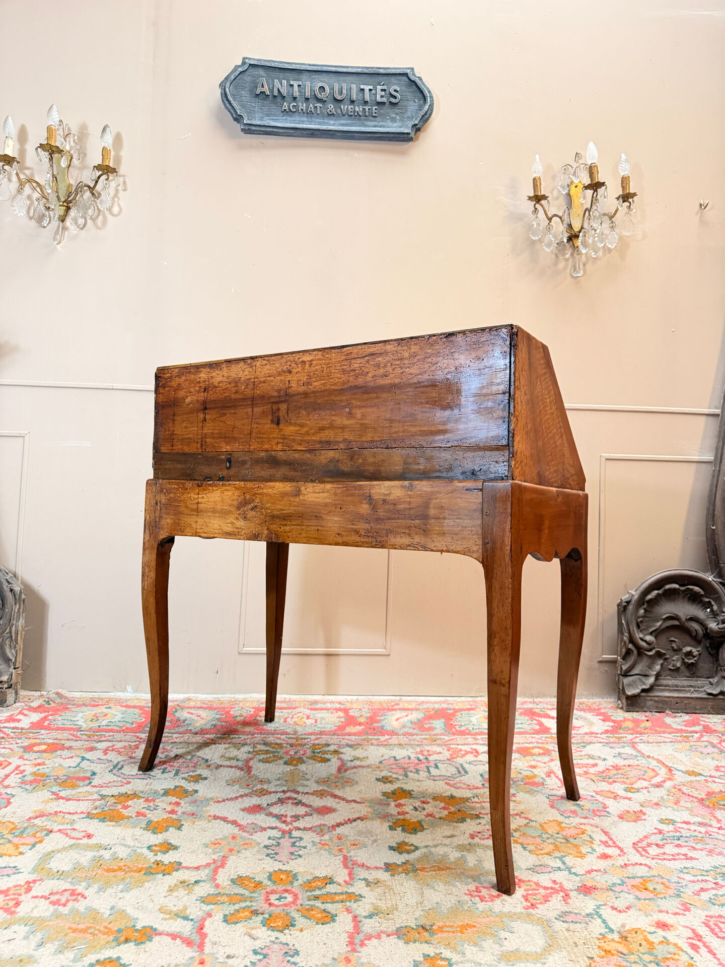 WALNUT SLOPING DESK FROM THE LOUIS XV PERIOD 18TH CENTURY