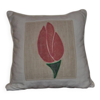 Vintage cream tulip cushion in linen with floral appliqué, 50x50 cm
