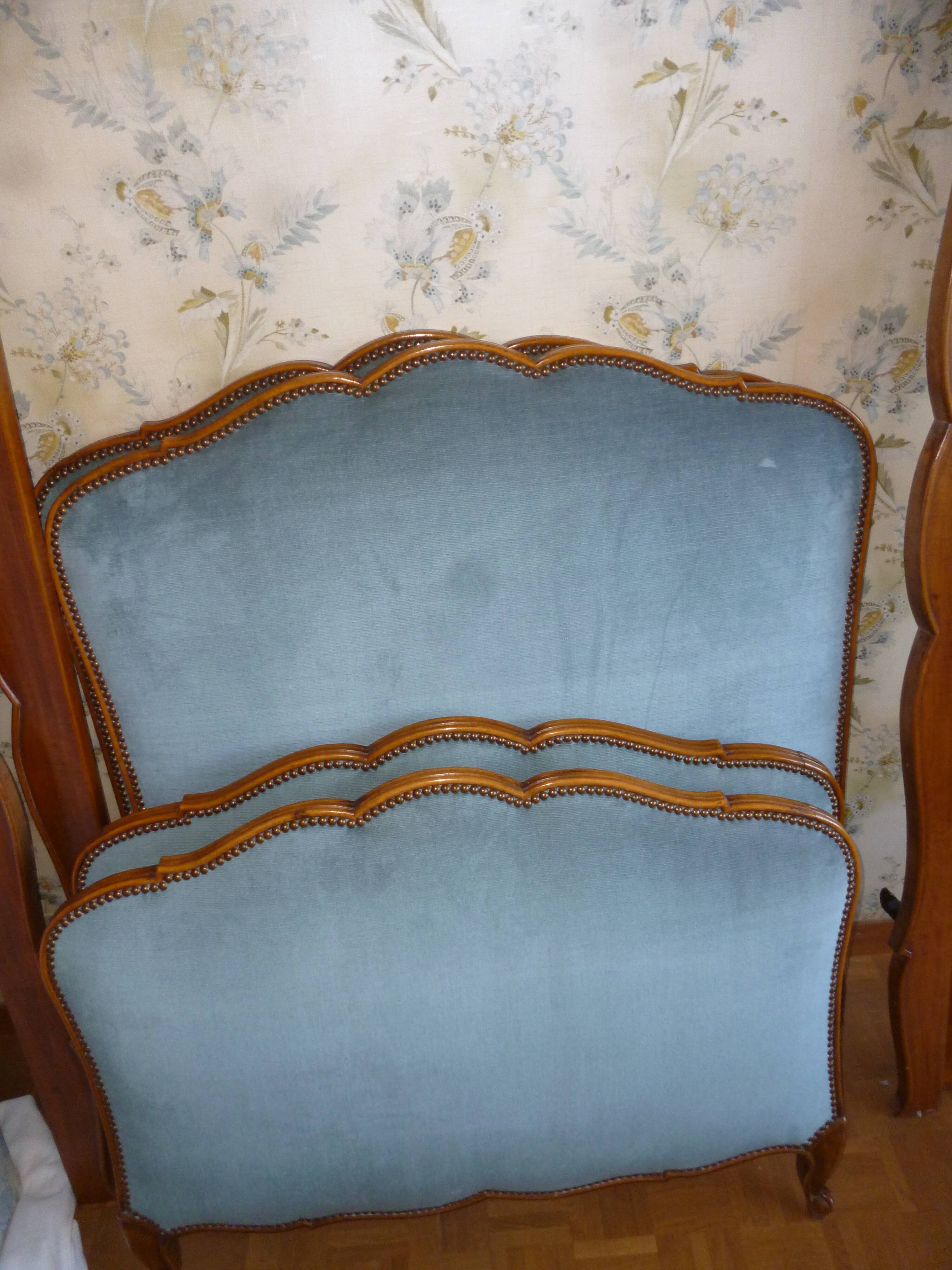 Paire de lits en 90 de style Louis XV