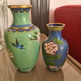 2 Chinese vases
