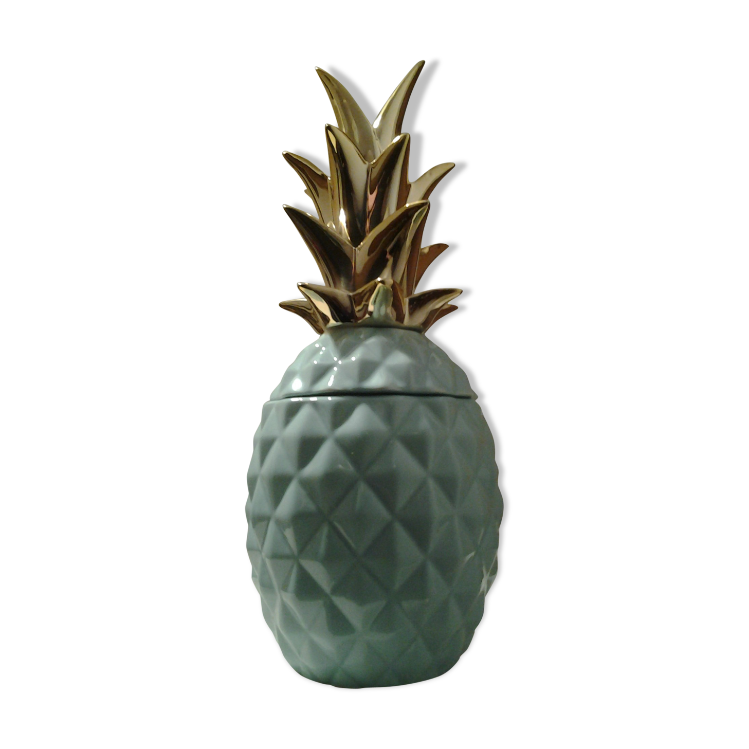 Ceramic pineapple