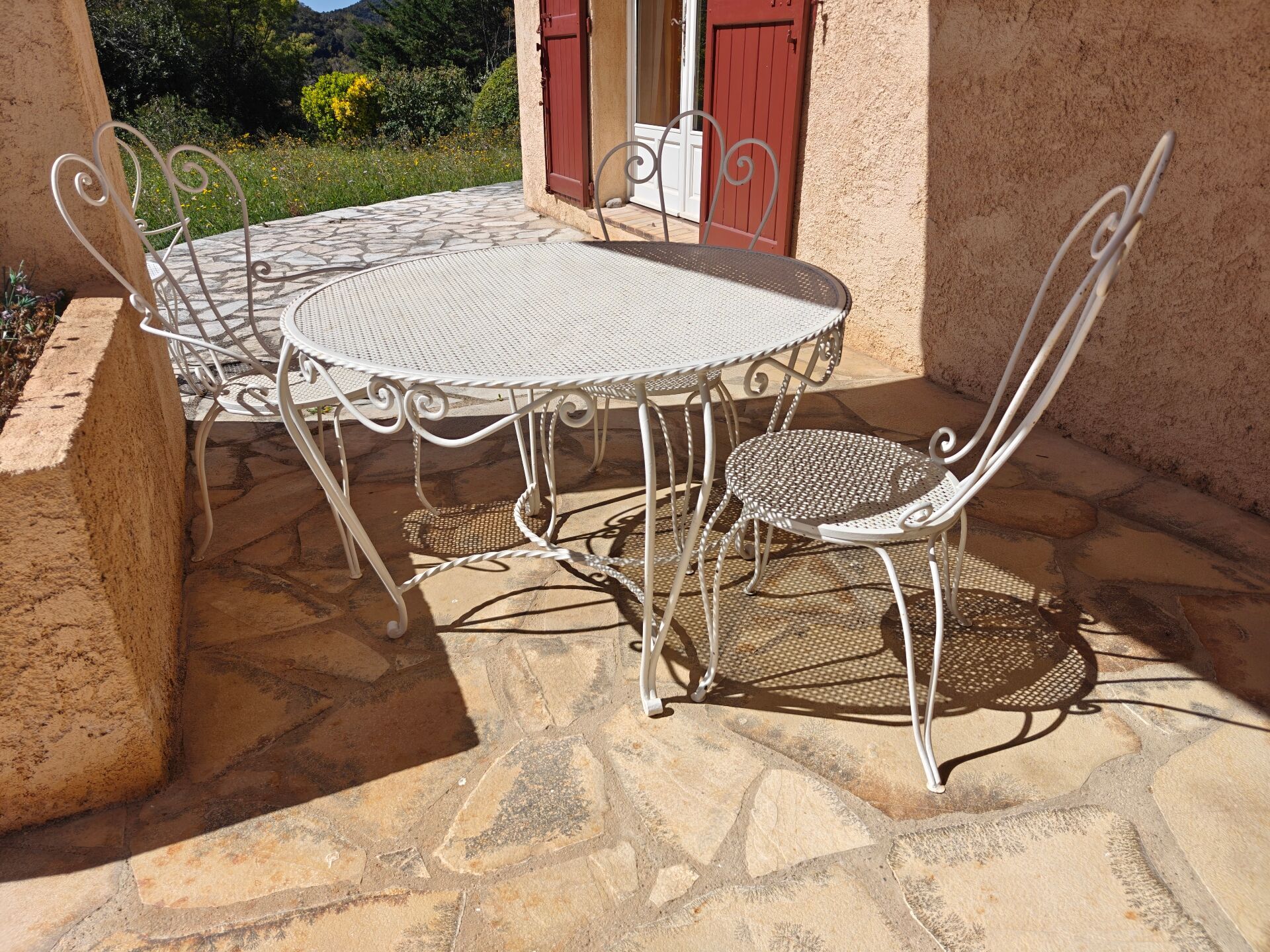 Mathieu Mategot salon de jardin 7 pièces fer forgé 1960