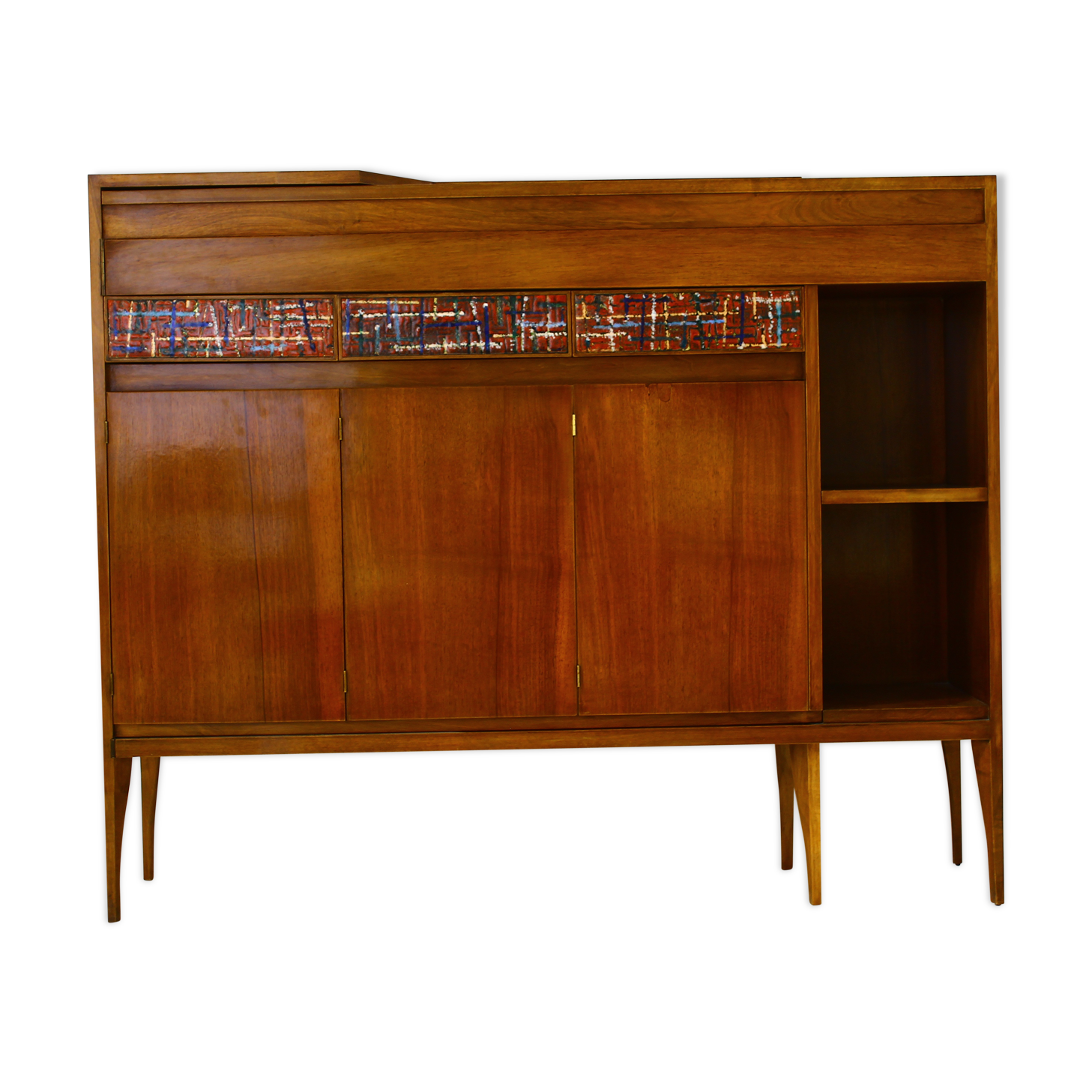 Buffet vintage italien convertible en bar par Casey Fantin