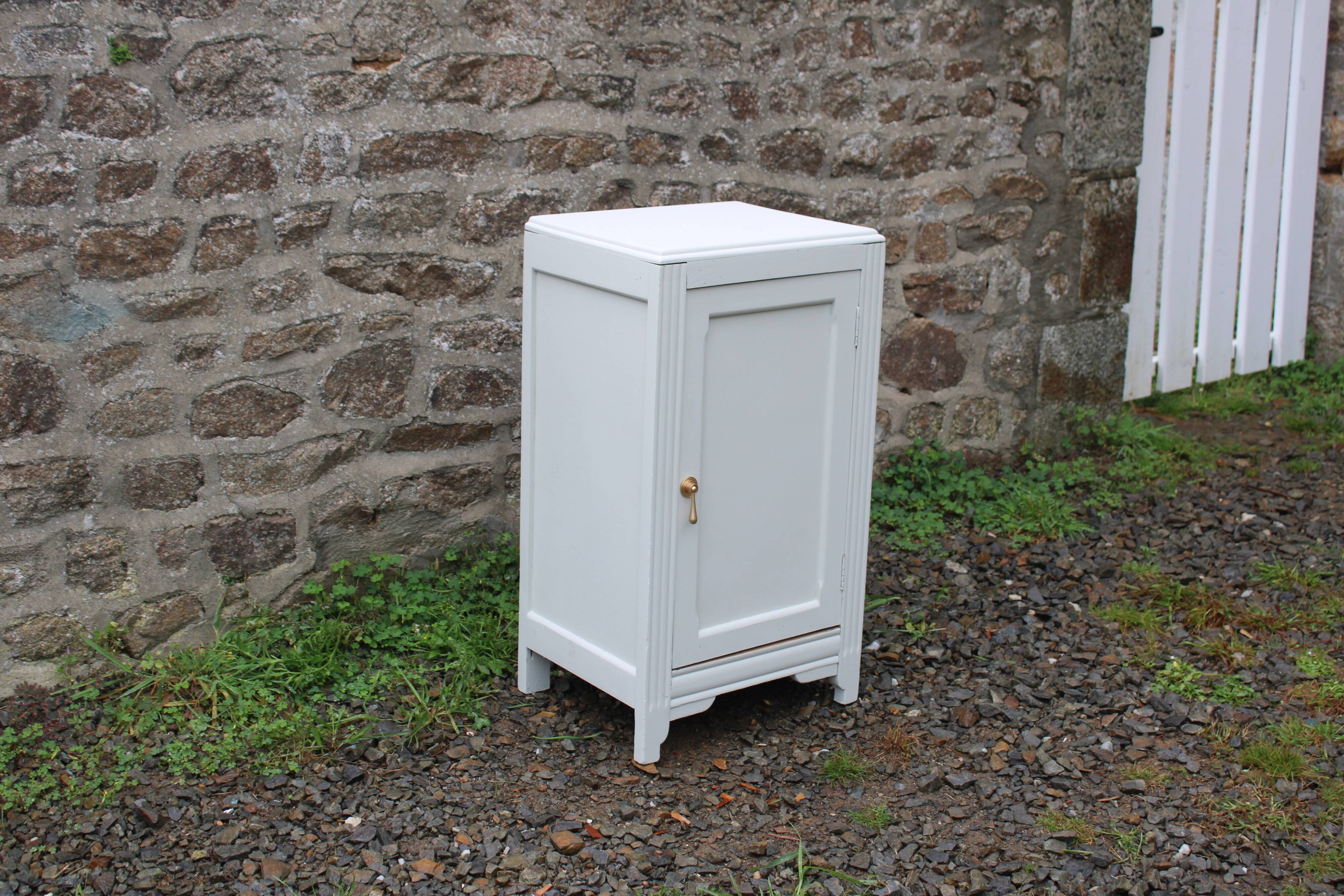 Small buffet or vintage jam maker