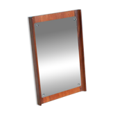 Miroir scandinave minimaliste en teck au design vintage.