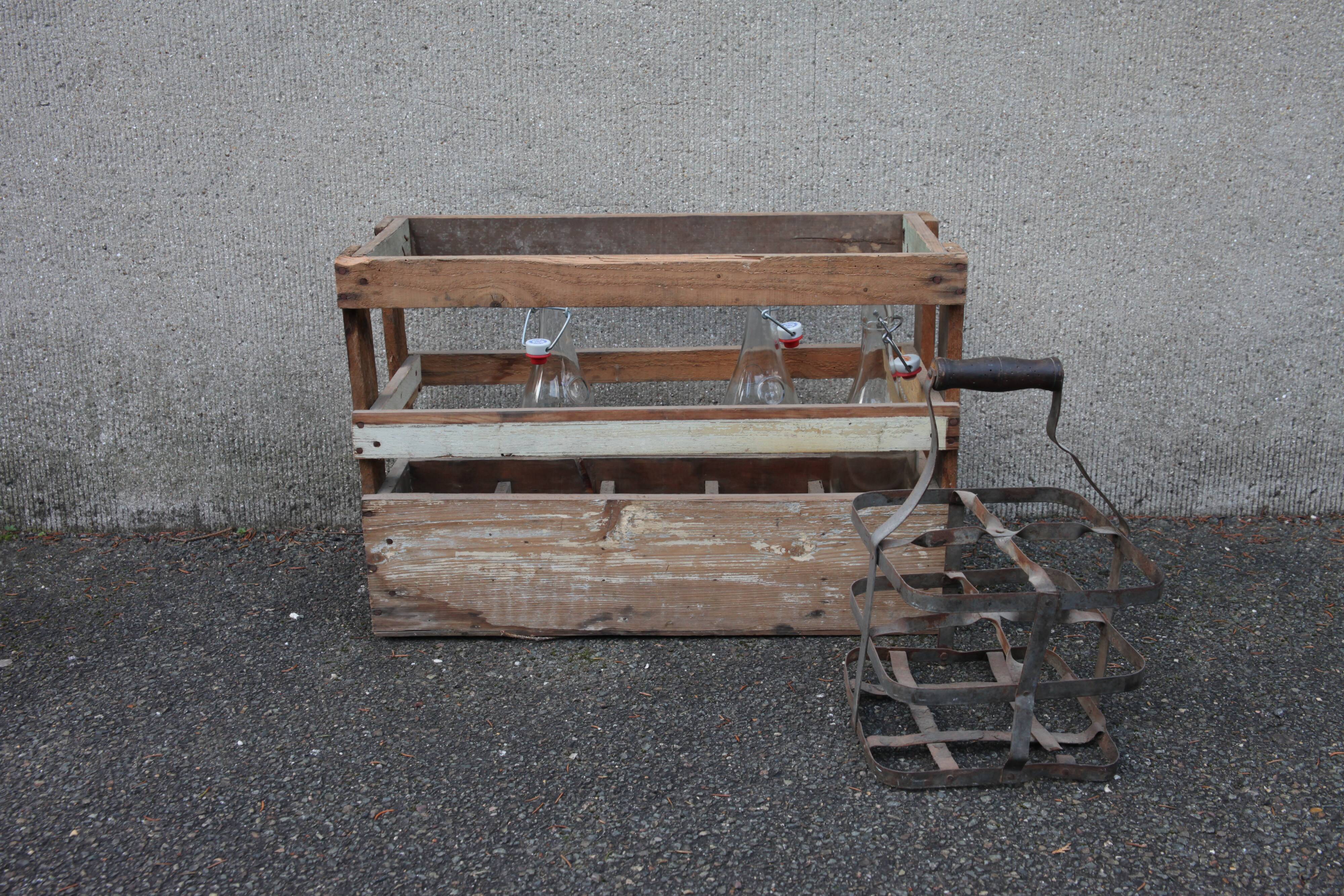 Wooden bottle storage