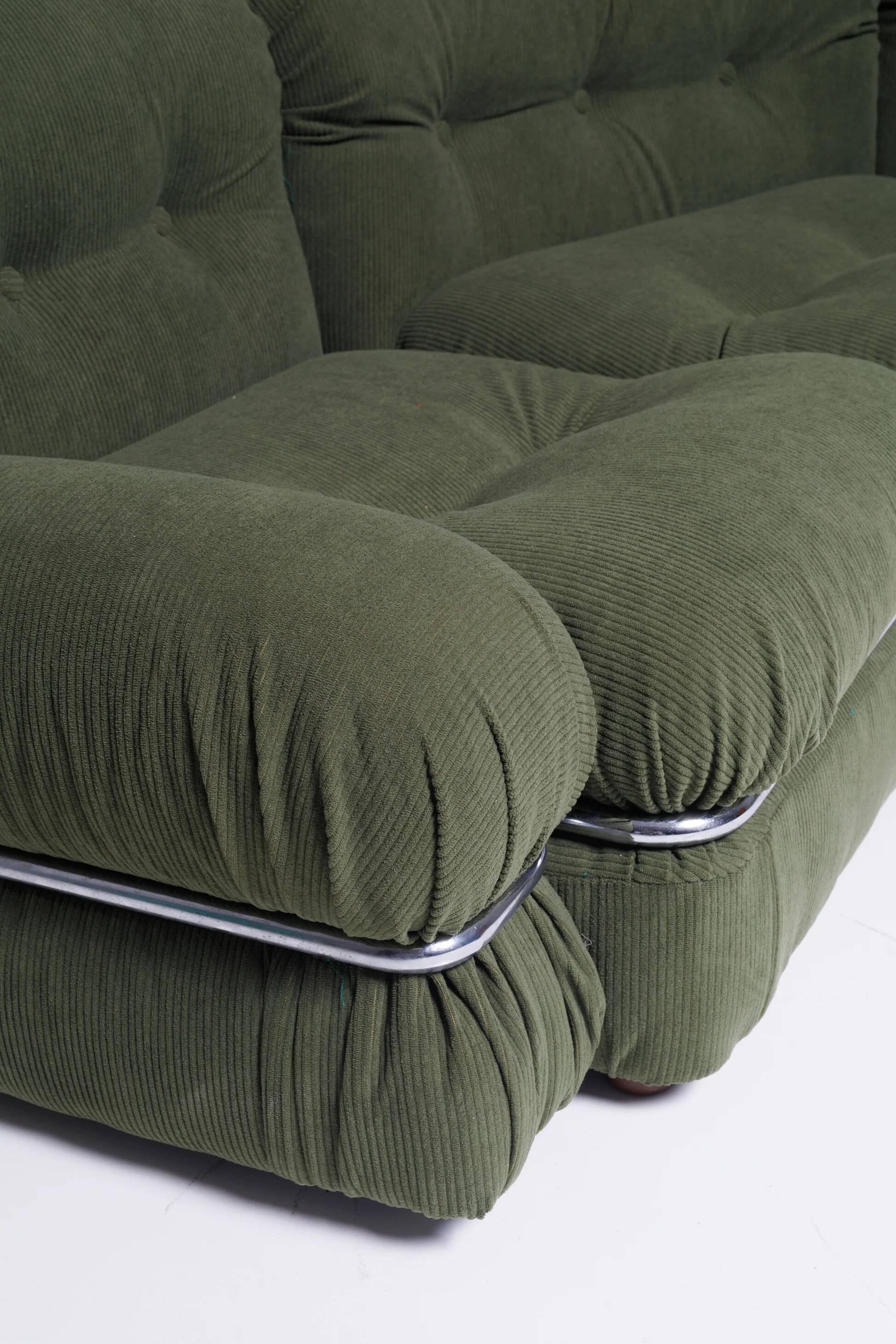 Vintage olive green modular sofa, Italy, 1970s