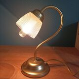 Lampe de chevet en verre ciselé et métal