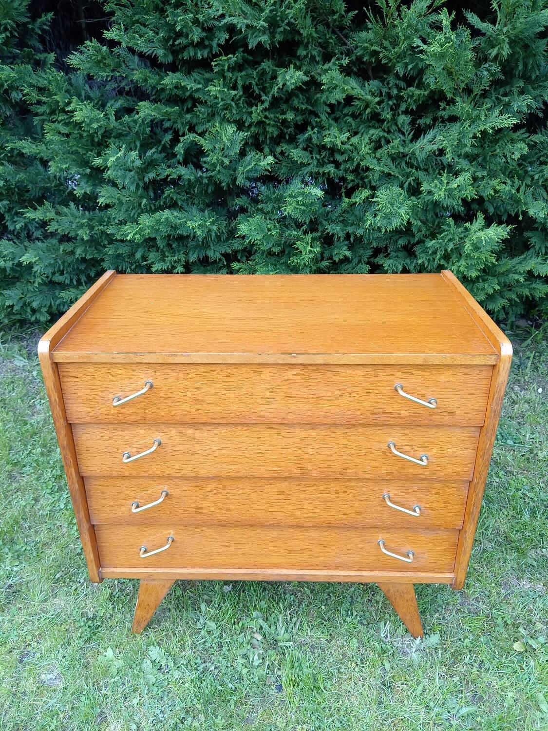 Vintage chest of drawers