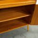 Teak fineer kast uit Zweden met lades, legplank en uitschuifbare plank