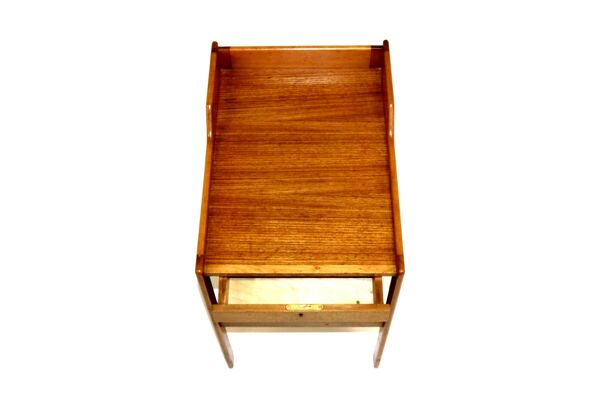 Table de chevet en teck et en hêtre, C.A. Acking, Bodafors, Suède, 1959