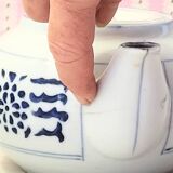 Antique white and blue Chinese porcelain teapot – floral decoration