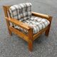 fauteuil brutaliste des années 70