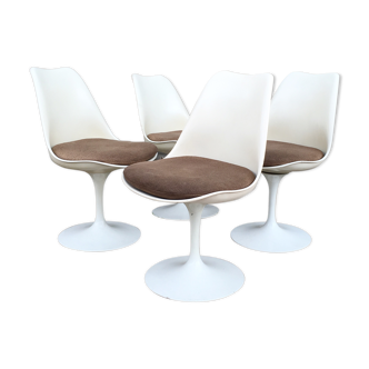 Set of 4 chairs by Eero Saarinen for Knoll