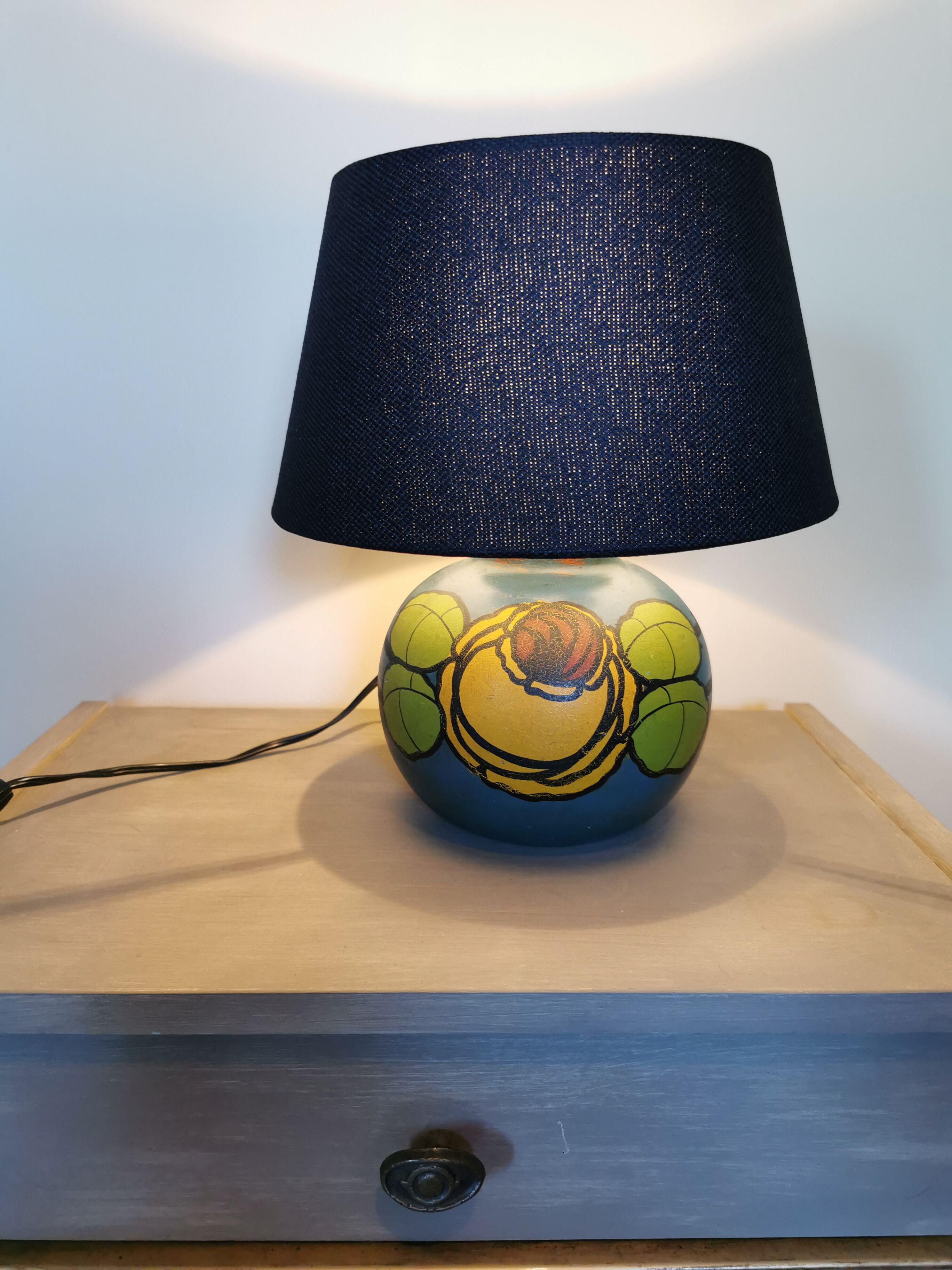 Art Deco painted ceramic globe lamp
