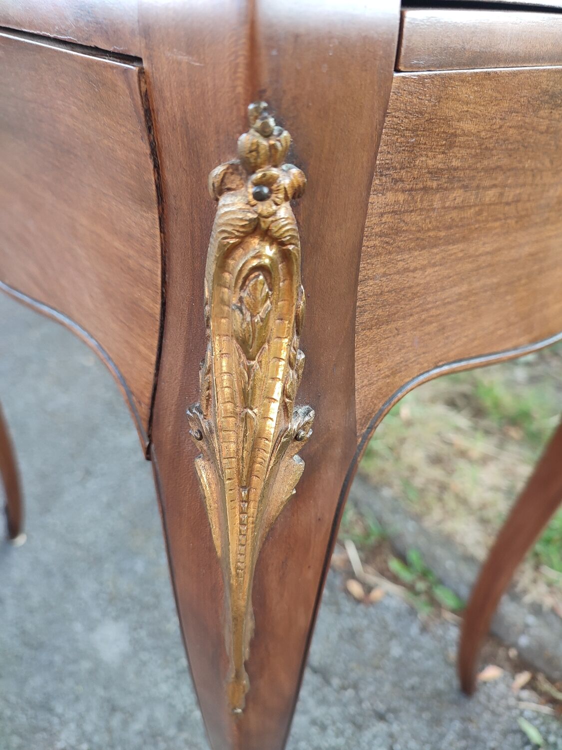 Slope office, speed bump secretary