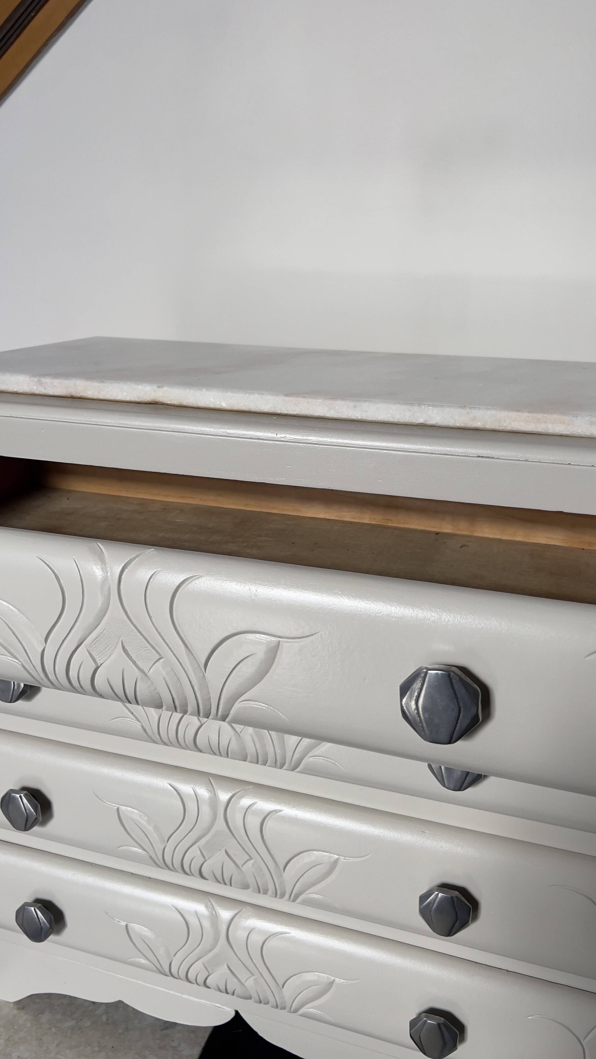 Commode art déco rénovée