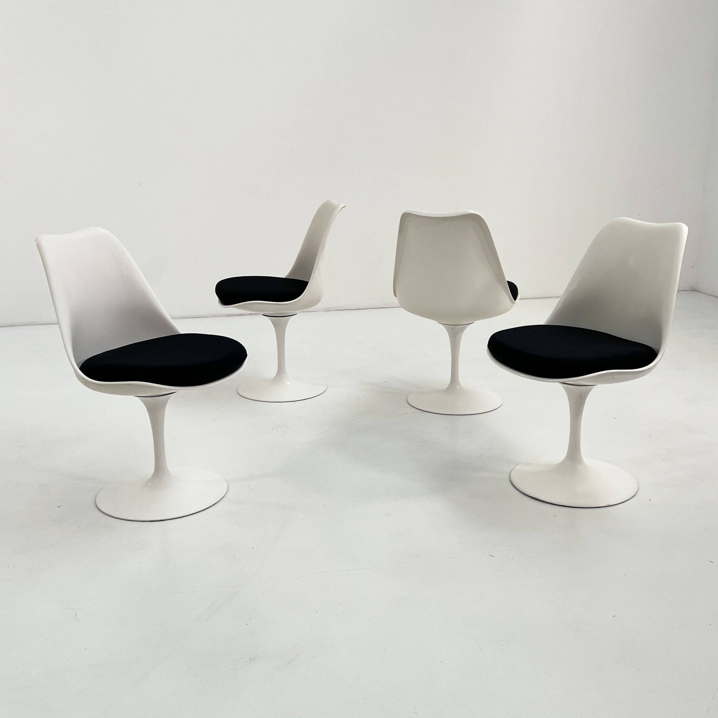 Set of 4 Tulip swivel chairs by Eero Saarinen for Knoll, 1960