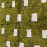 Handcrafted wool rug 200cm x 300cm