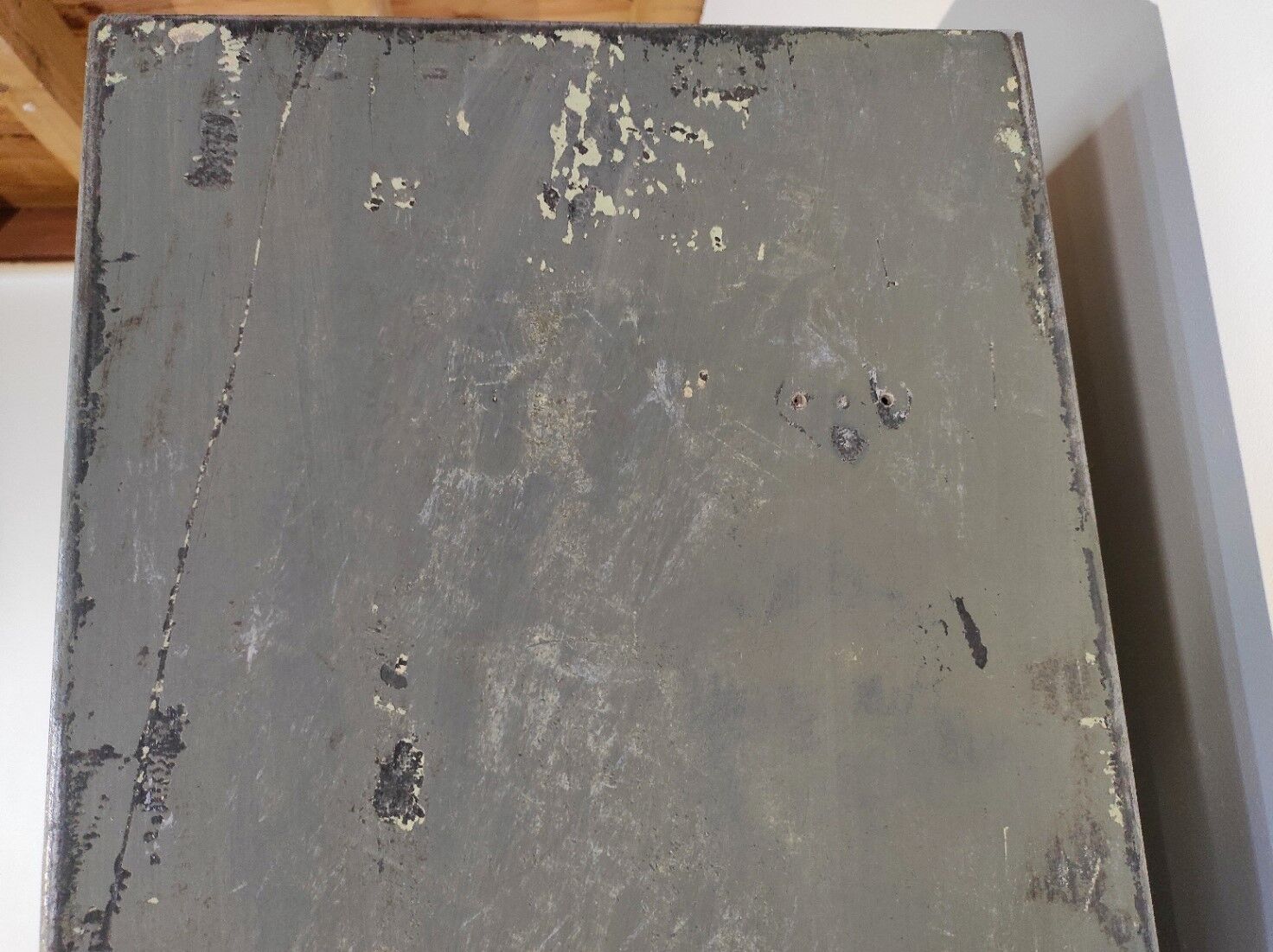 Parisian metallic wardrobe " Bauche "