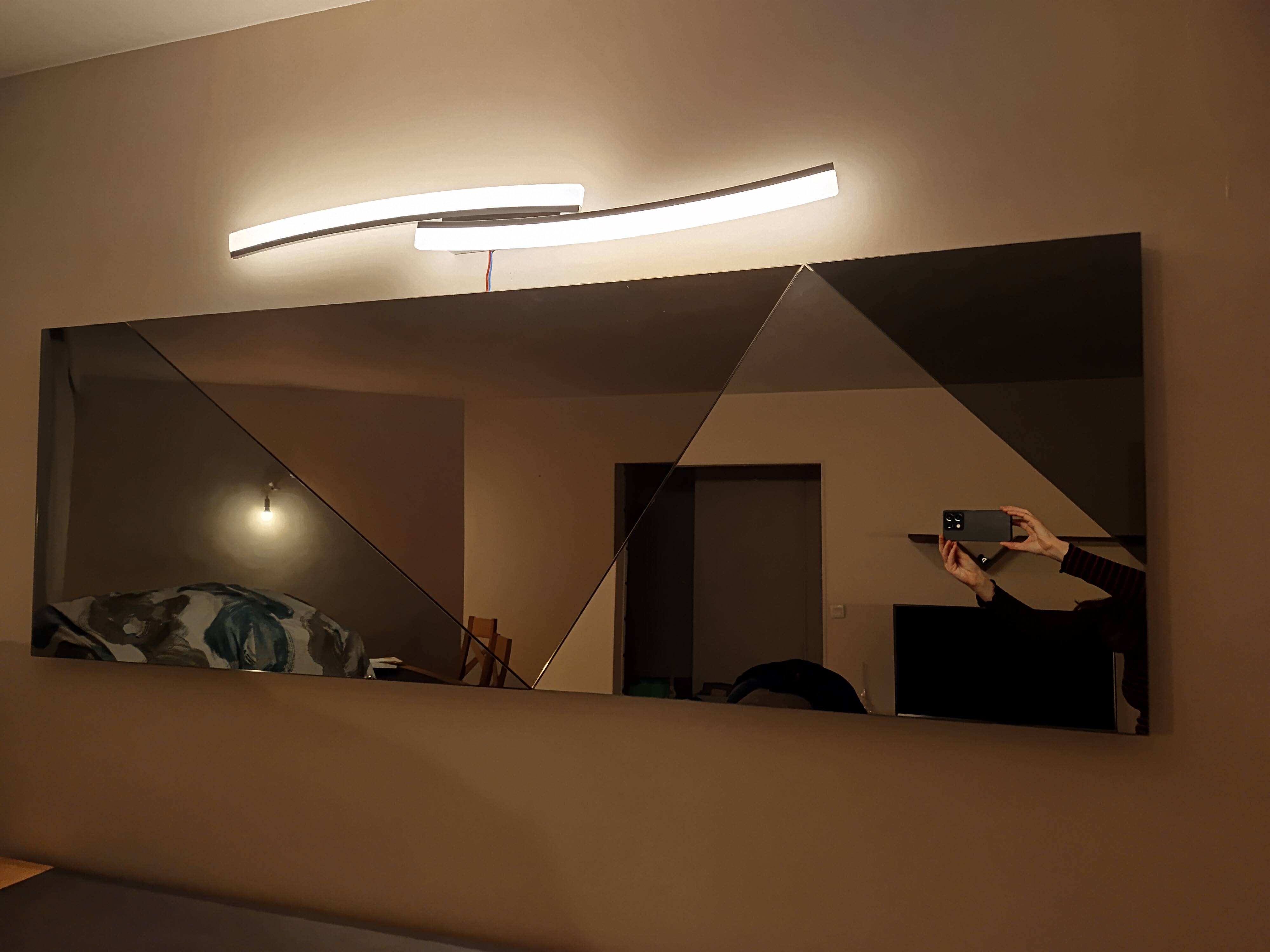 Mirror Ligne Roset 180 cm + wall light – Contemporary design