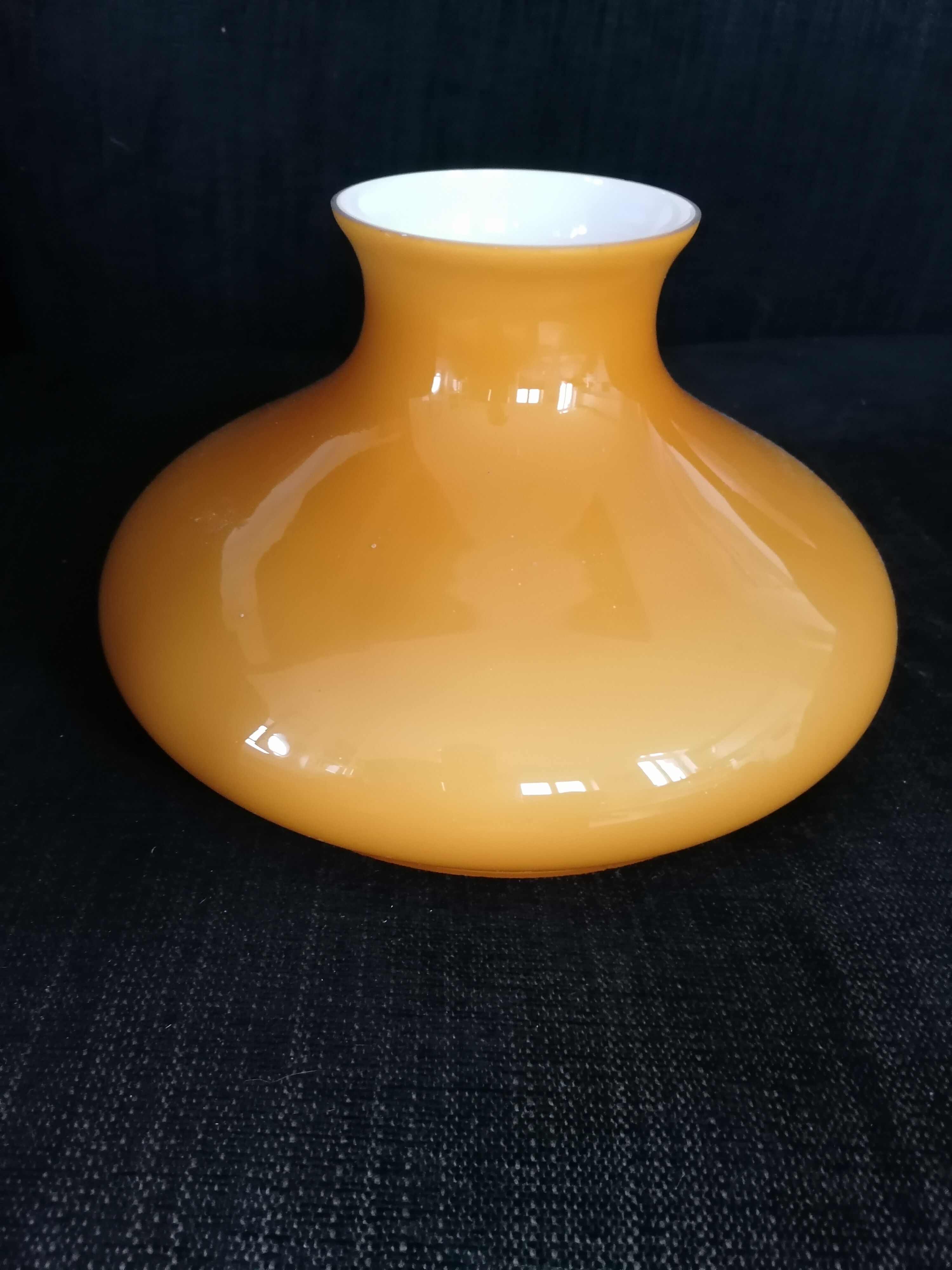 Lampshade in opaline