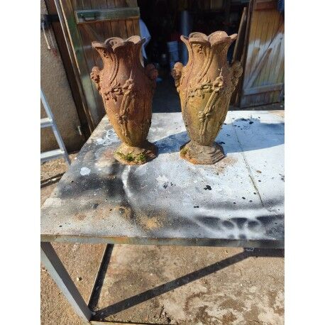 Pair of cast iron vases from 1900 in Charleville-Mézières