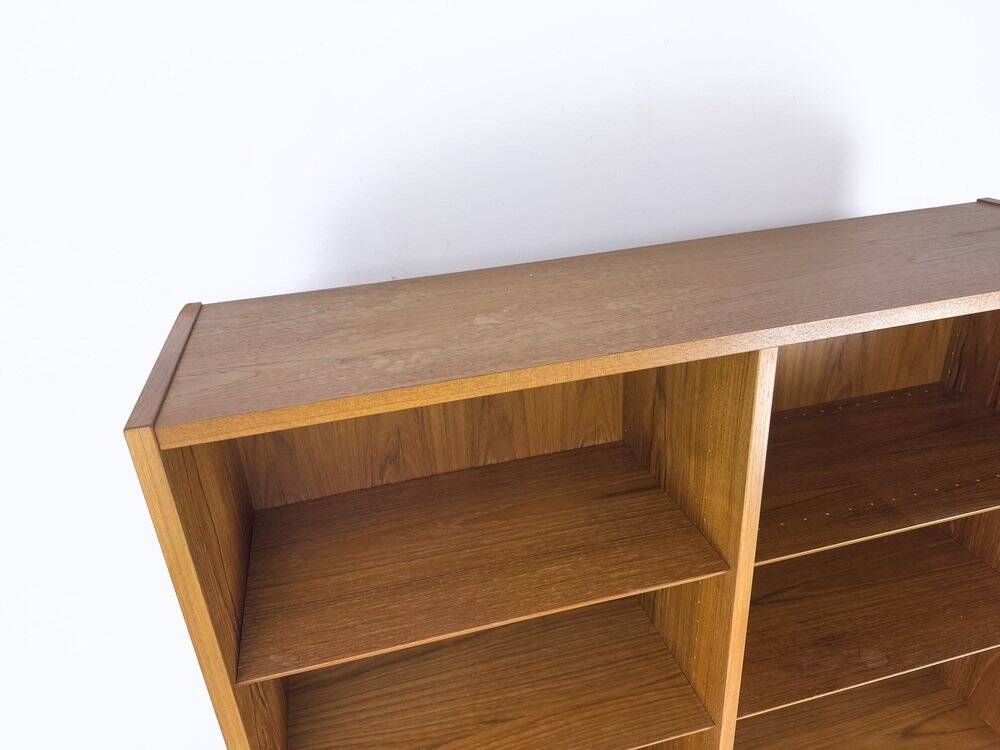 Large vintage teak bookshelf by Hundevad & Co., 1960s