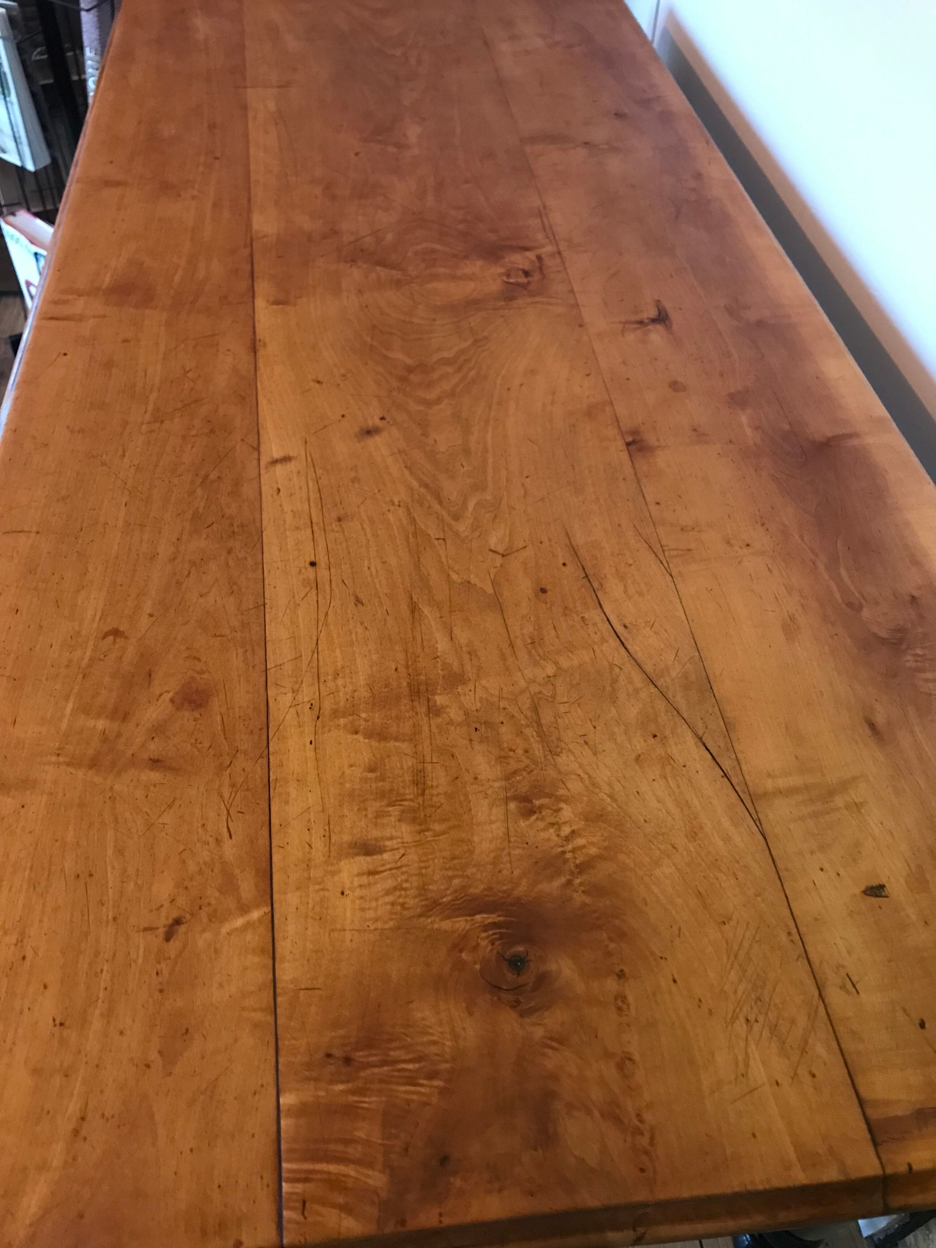 Oak table