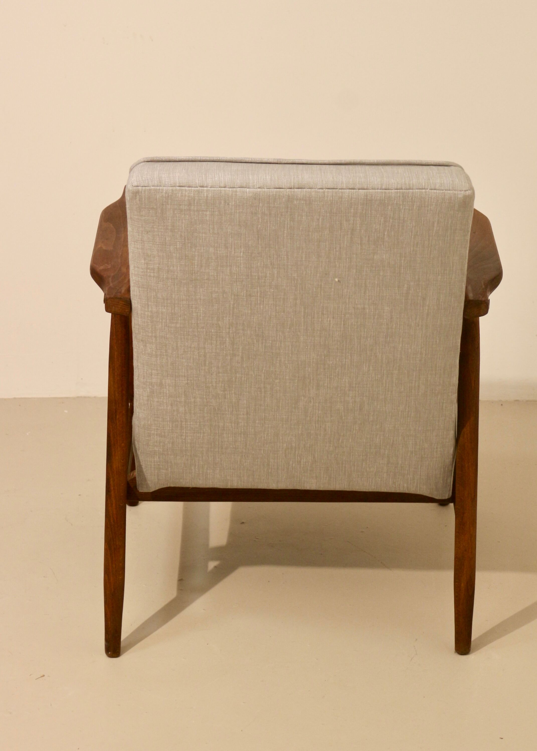 Fauteuil Henryk Lis 300-190 années 1970. Ref Mia