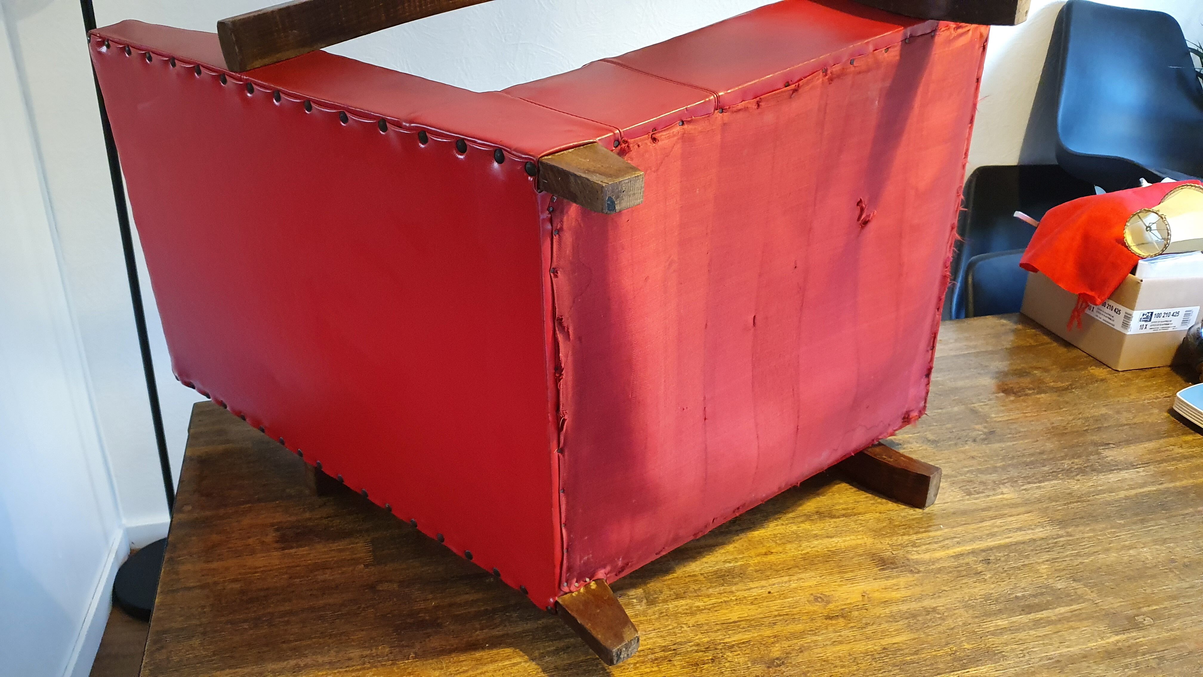 Armchair art deco skaï red