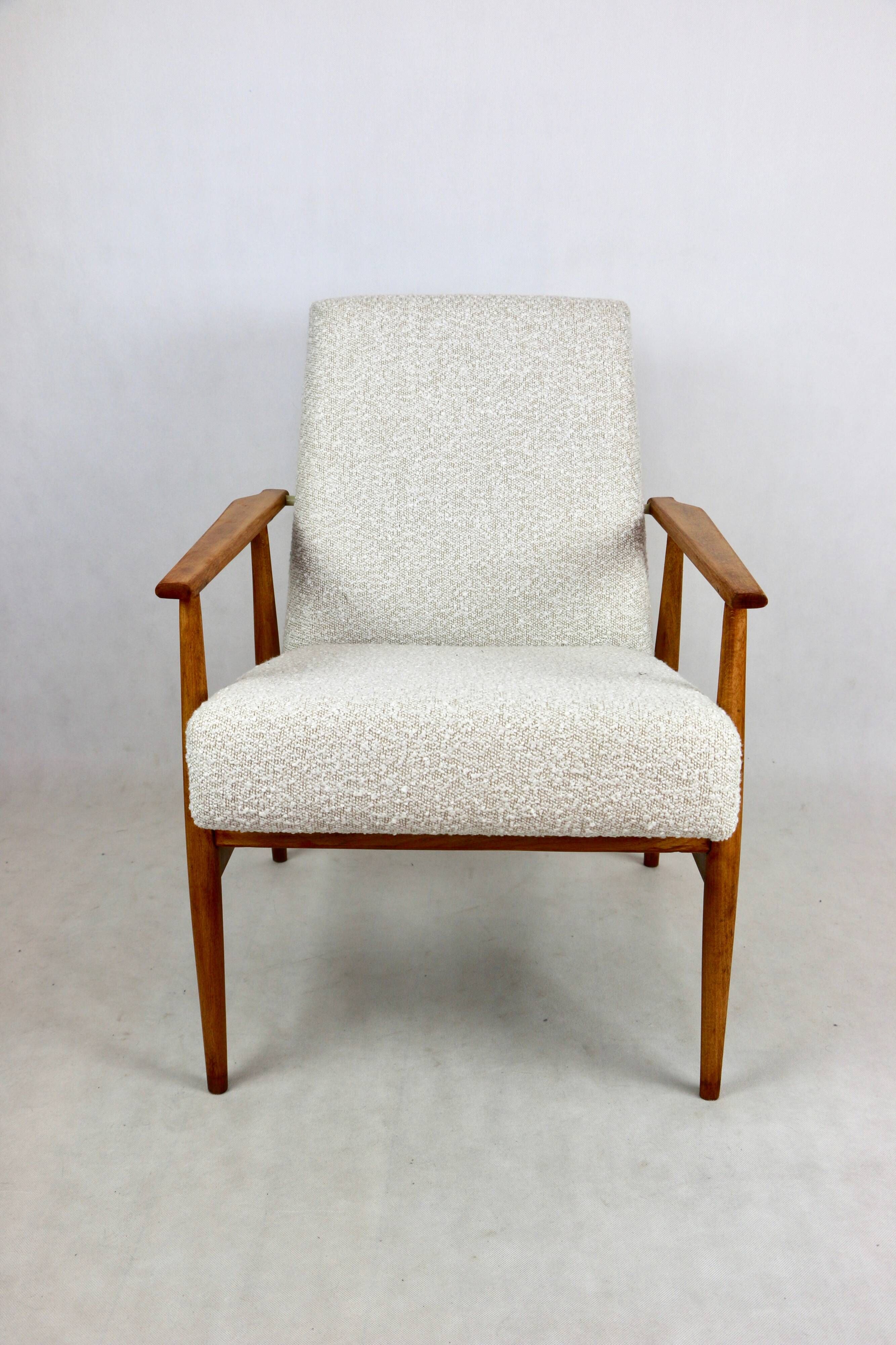 Armchair 'Lis', 1970s, white boucle, design by Henryk Lis - natural beech wood