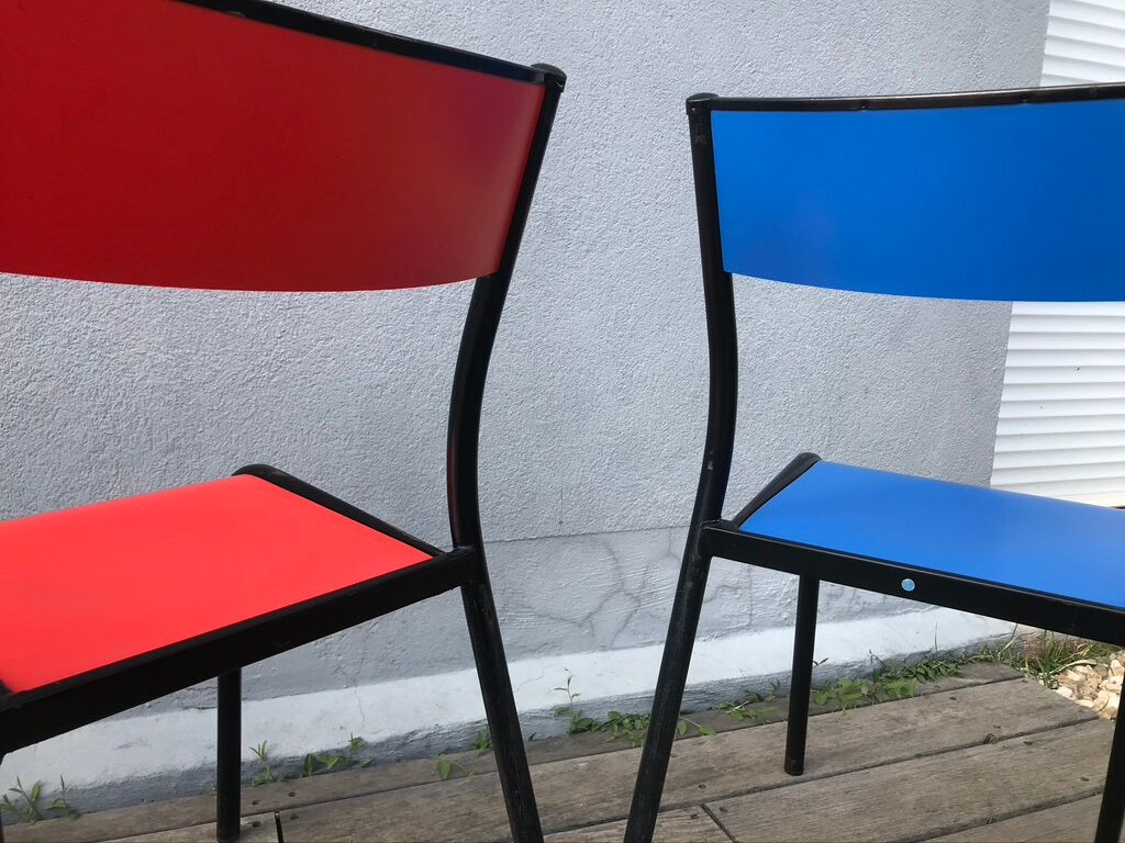 Series of 6 color school chairs
