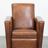 Comfortable and adjustable sheepskin relax armchair with a sleek design